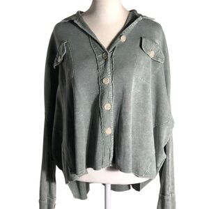 Easel hi low sage green popover button front sweatshirt Size Medium